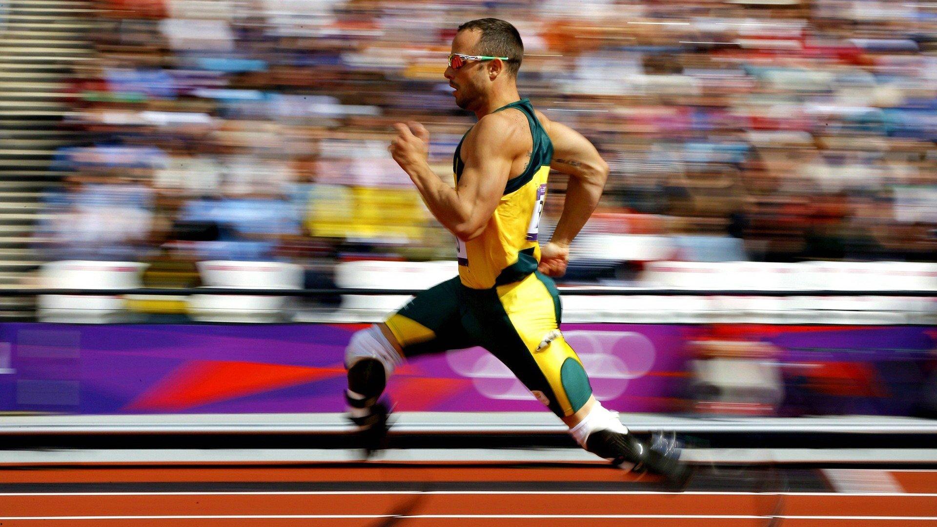 看儿子比赛打乱备战？詹皇：家人比这的一切都重要