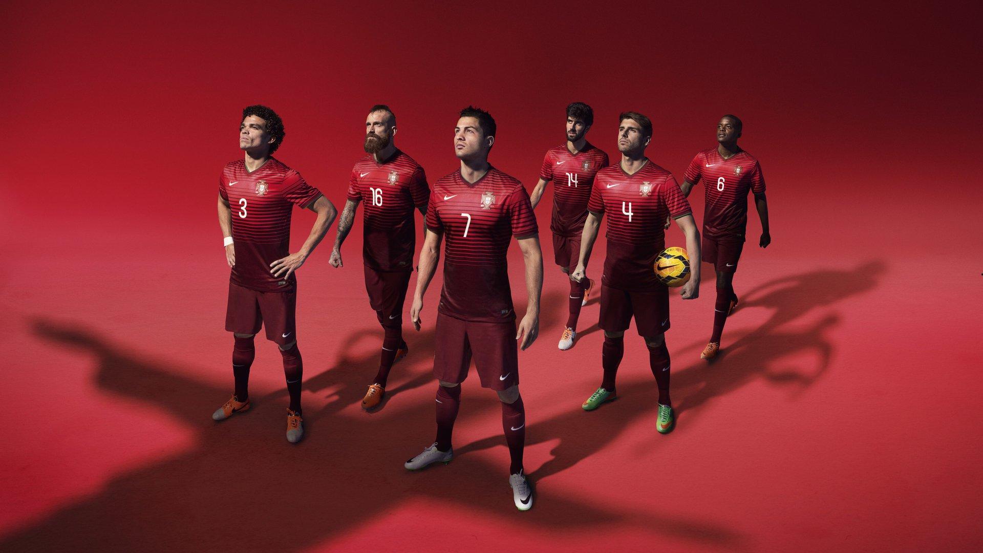 赛场风云变，纵情实力强劲却遭轮换，JC战队顺应版本浪潮启动战略转型